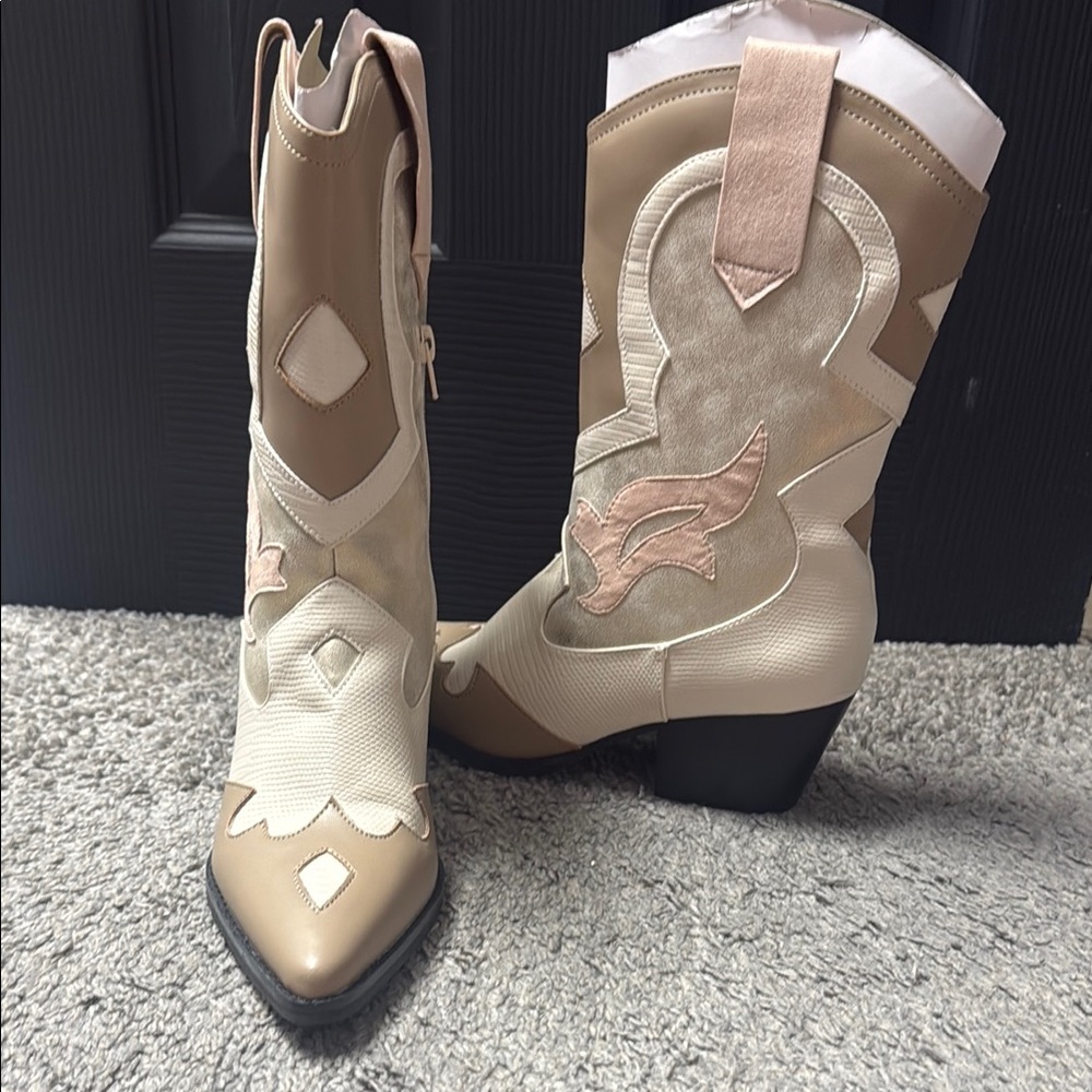 Tan and Cream Heeled Western Boots